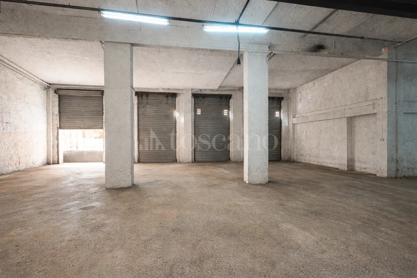 Ufficio in vendita di 300 mq a €220.000 (rif. 22/2026)