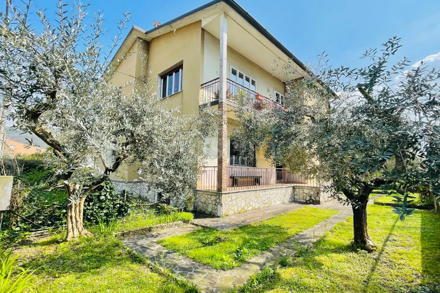 Villa Bifamiliare in vendita di 120 mq a €270.000 (rif. 20/2025)
