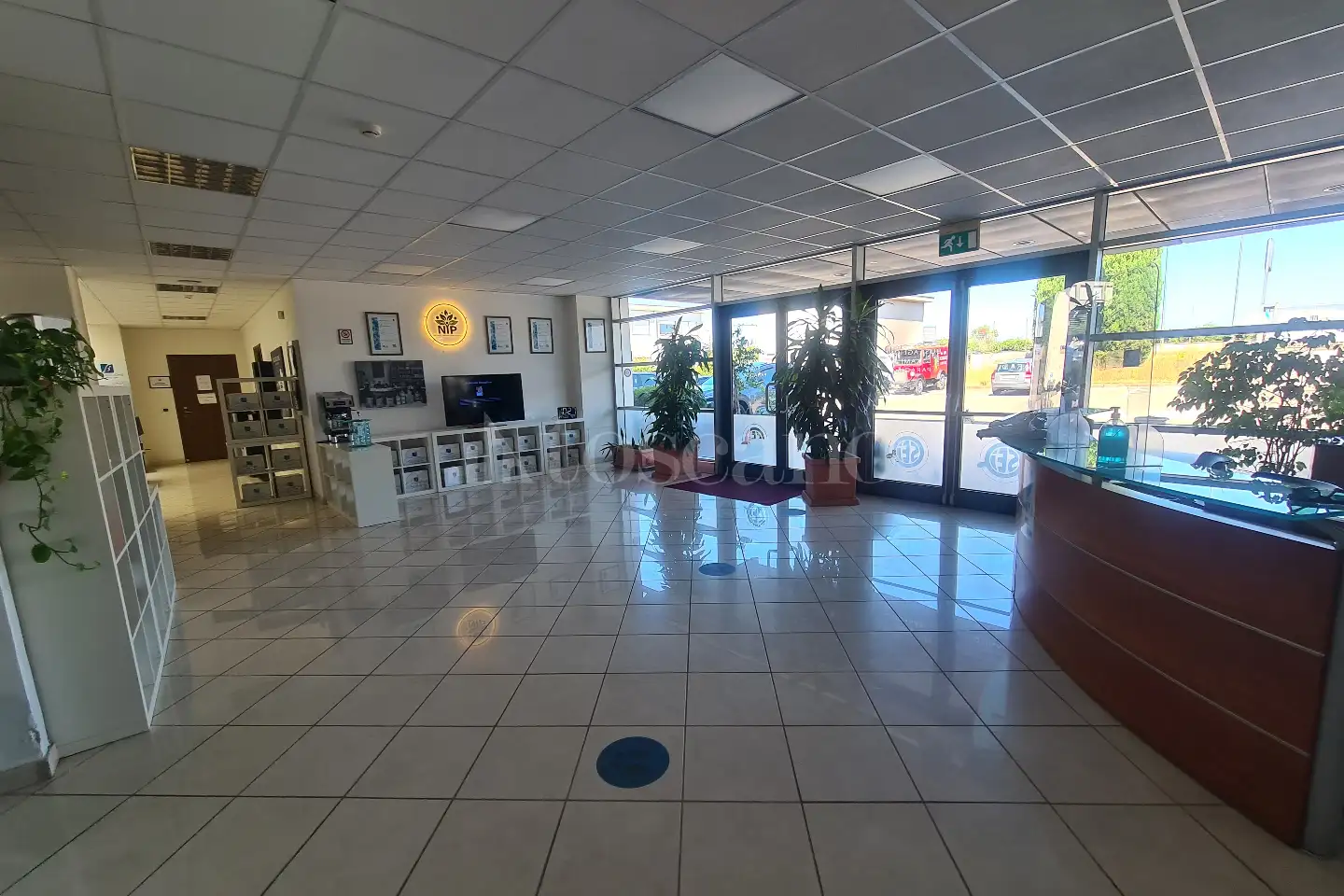 Ufficio in affitto di 15 mq a €350 (rif. 60/2026)