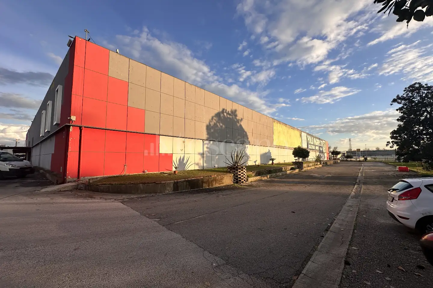 Negozio in vendita di 176 mq a €79.000 (rif. 31/2025)