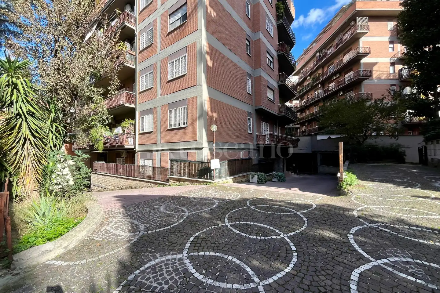 Box in affitto di 30 mq a €250 (rif. 36/2025)