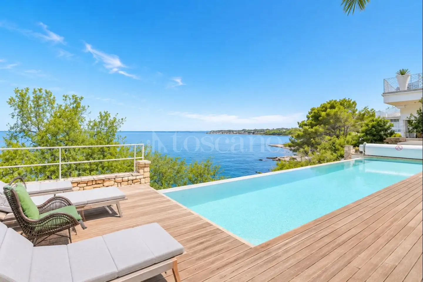 Villa in vendita di 450 mq a €4.500.000 (rif. 24/2025)