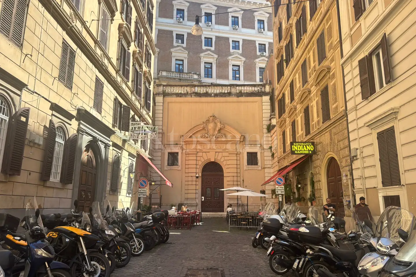 Casa in vendita di 235 mq a €1.899.000 (rif. 33/2026)