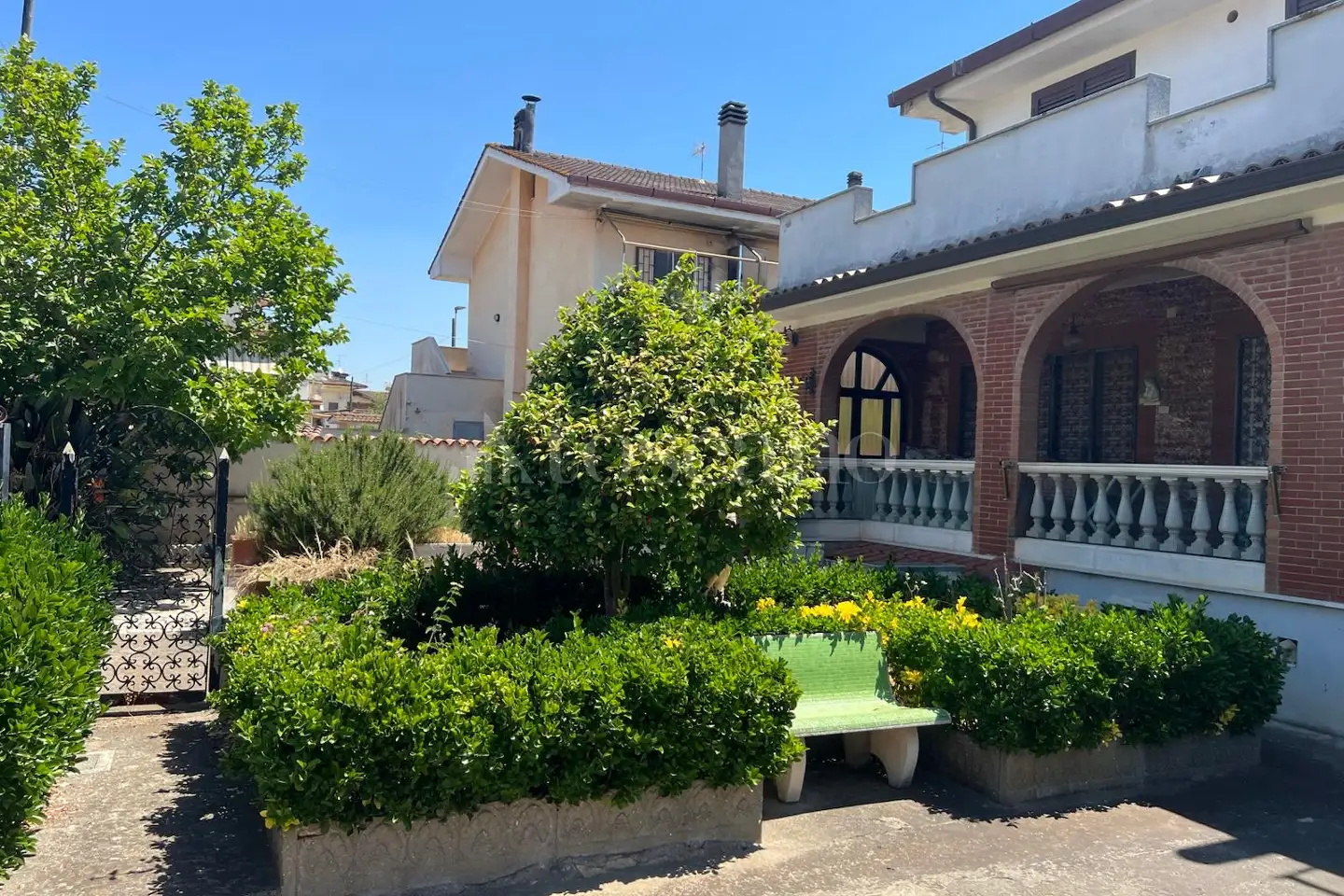 Villa Bifamiliare in vendita di 340 mq a €349.000 (rif. 30/2026)