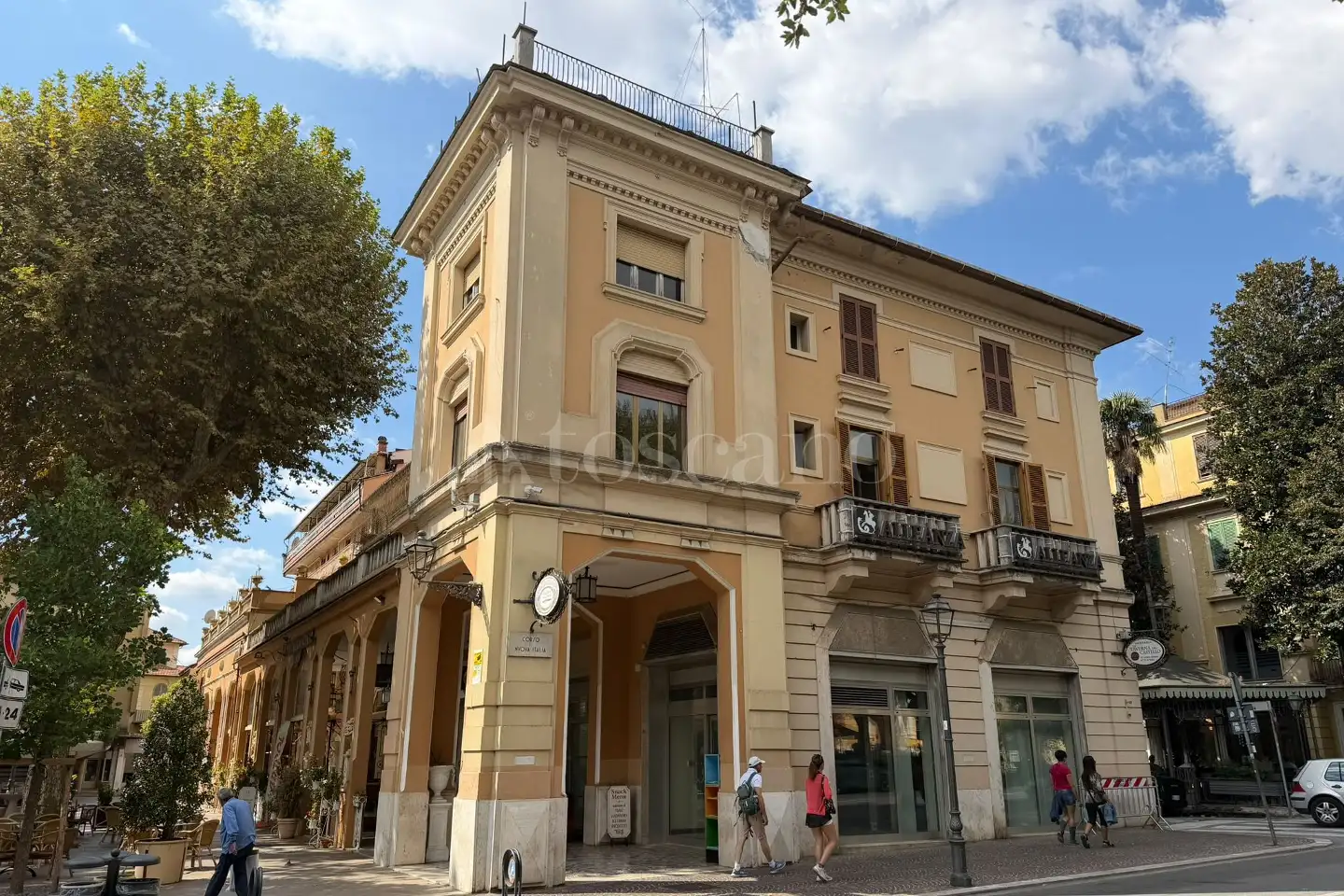 Negozio in affitto di 210 mq a €7.000 (rif. 13/2026)