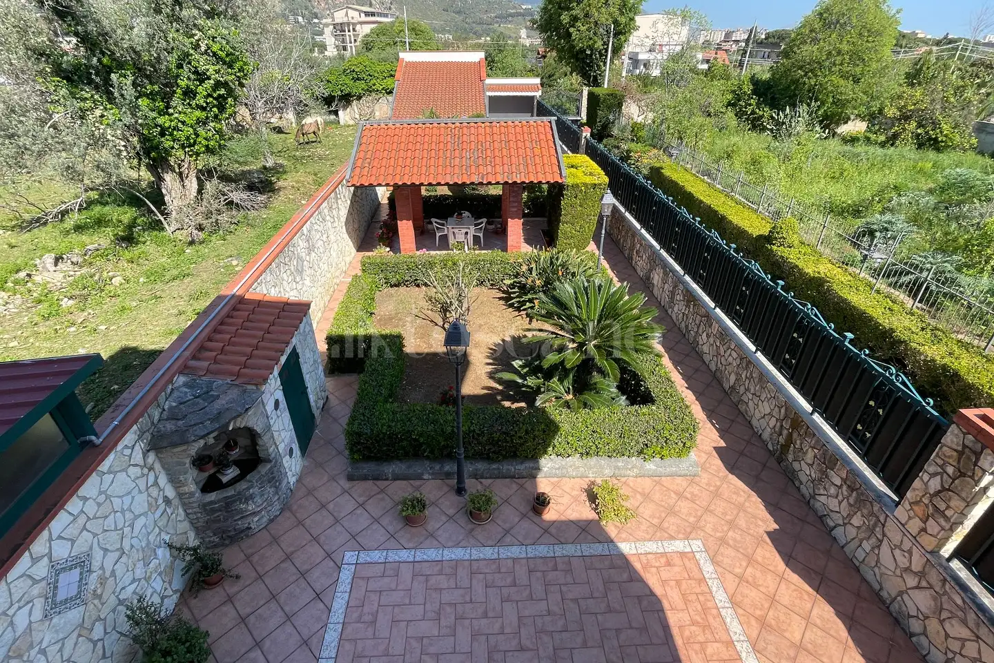 Villa in vendita di 247 mq a €355.000 (rif. 19/2026)