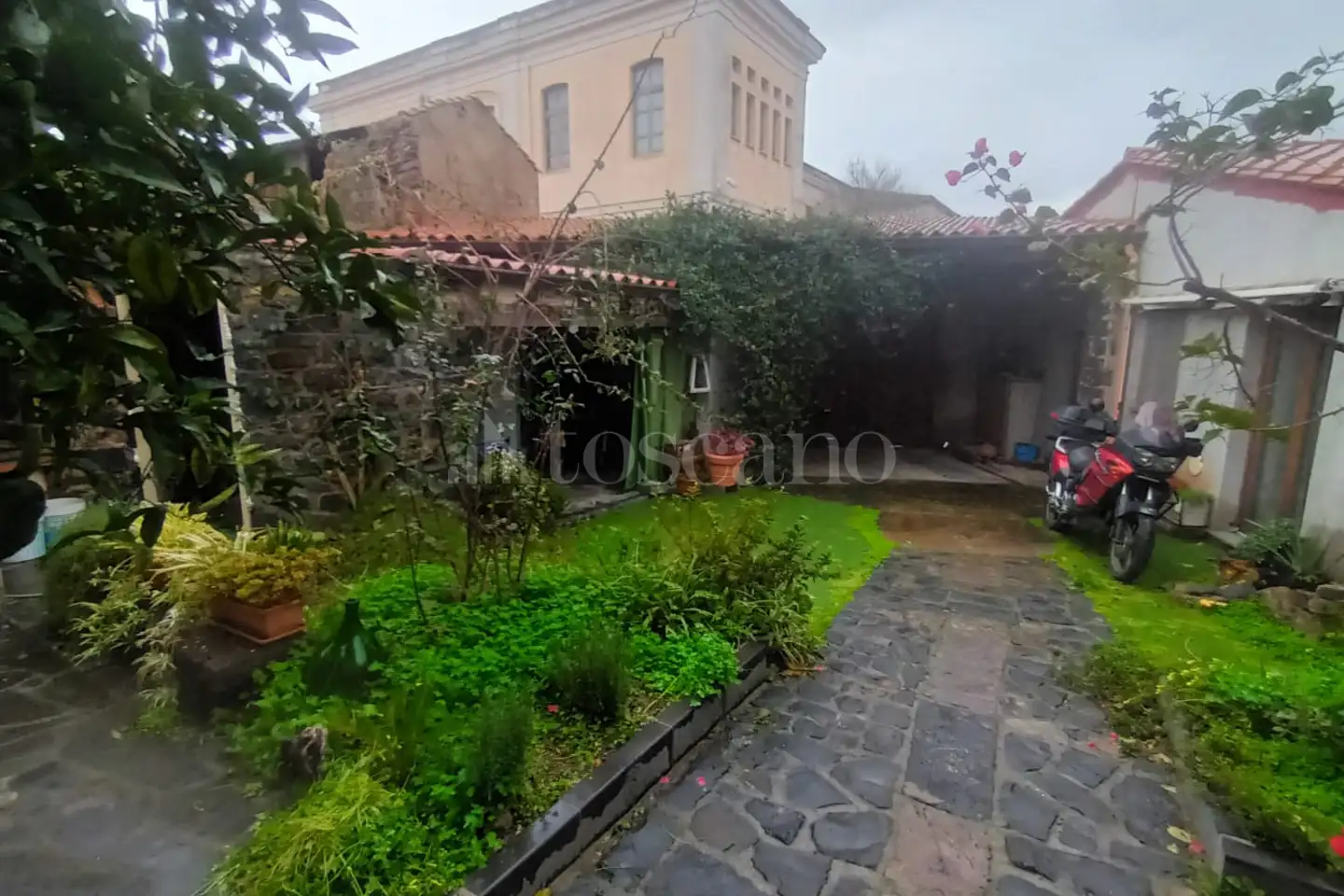 Casa Indipendente in vendita di 200 mq a €440.000 (rif. 1/2026)