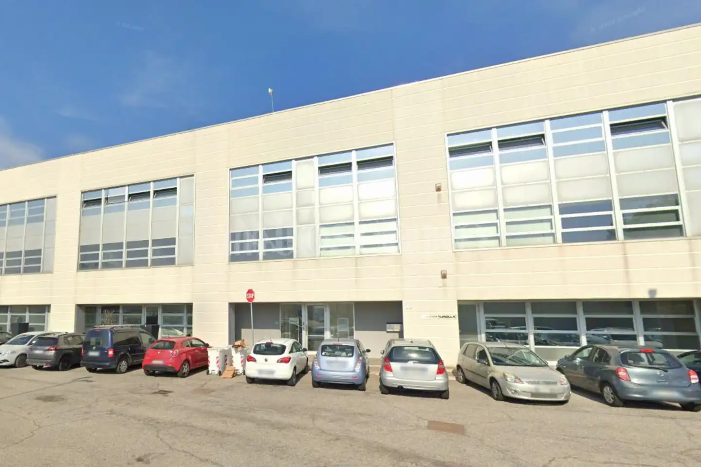 Ufficio in vendita di 280 mq a €210,000 (rif. BL6149VE)