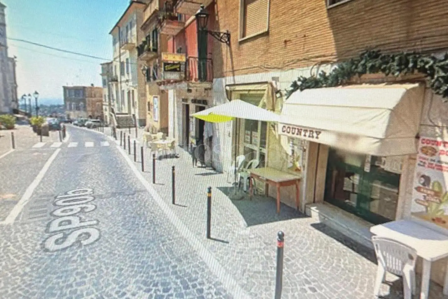 Negozio in vendita di 61 mq a €85.000 (rif. 10/2026)