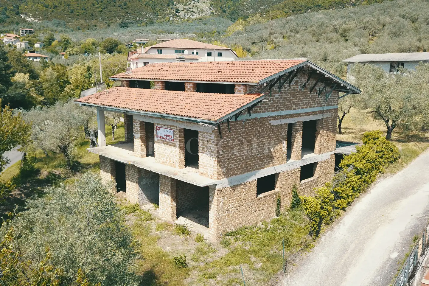 Rustico in vendita di 360 mq a €75.000 (rif. 12/2024)