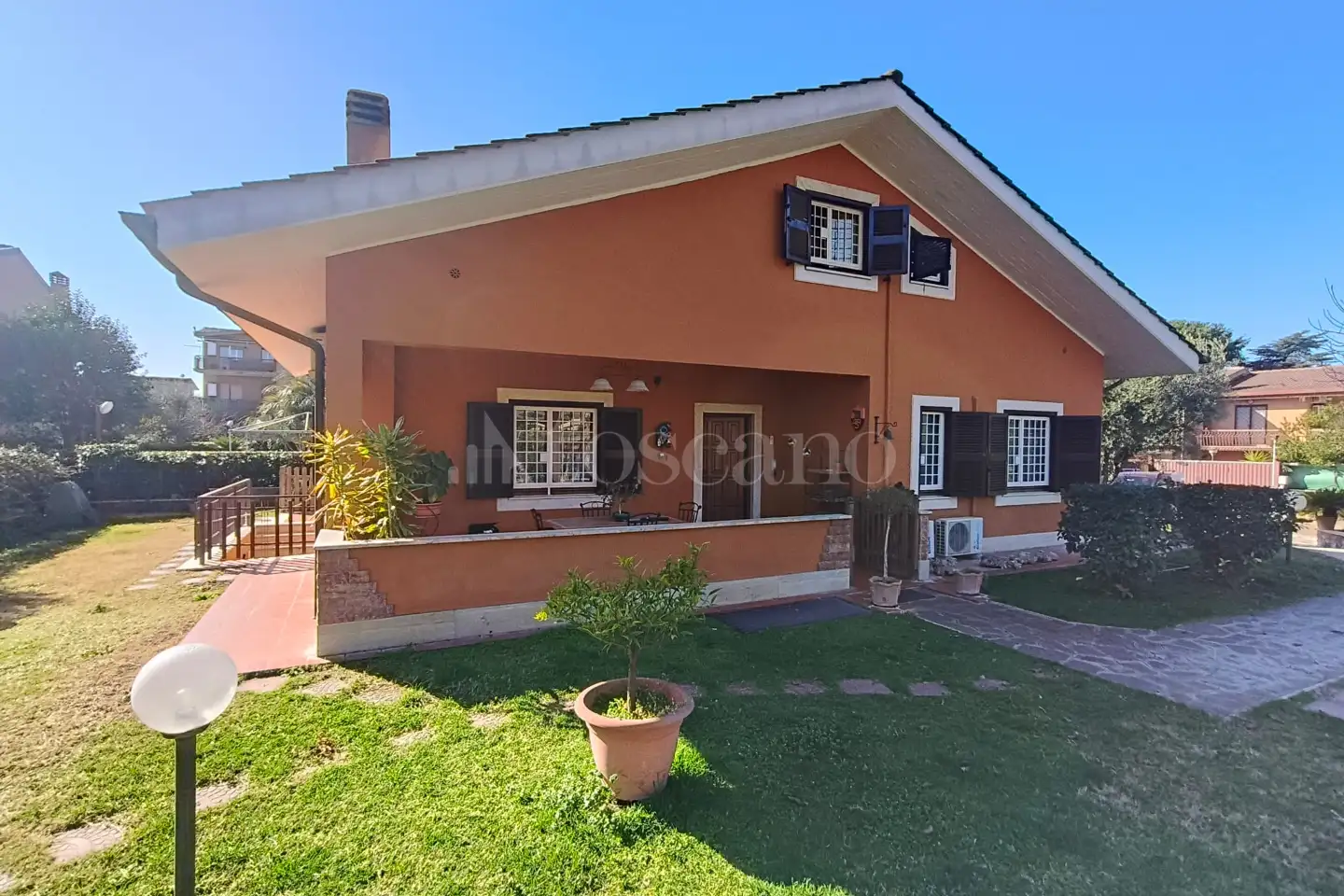 Villa Bifamiliare in vendita di 280 mq a €899.000 (rif. 72/2025)