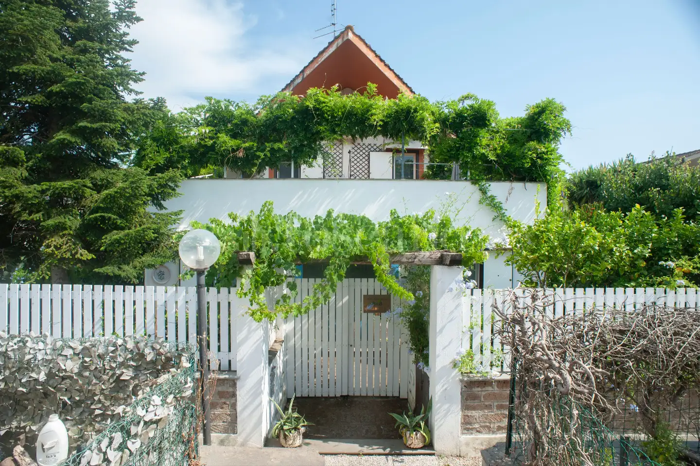 Villa Plurifamiliare in vendita di 250 mq a €285.000 (rif. 9/2026)