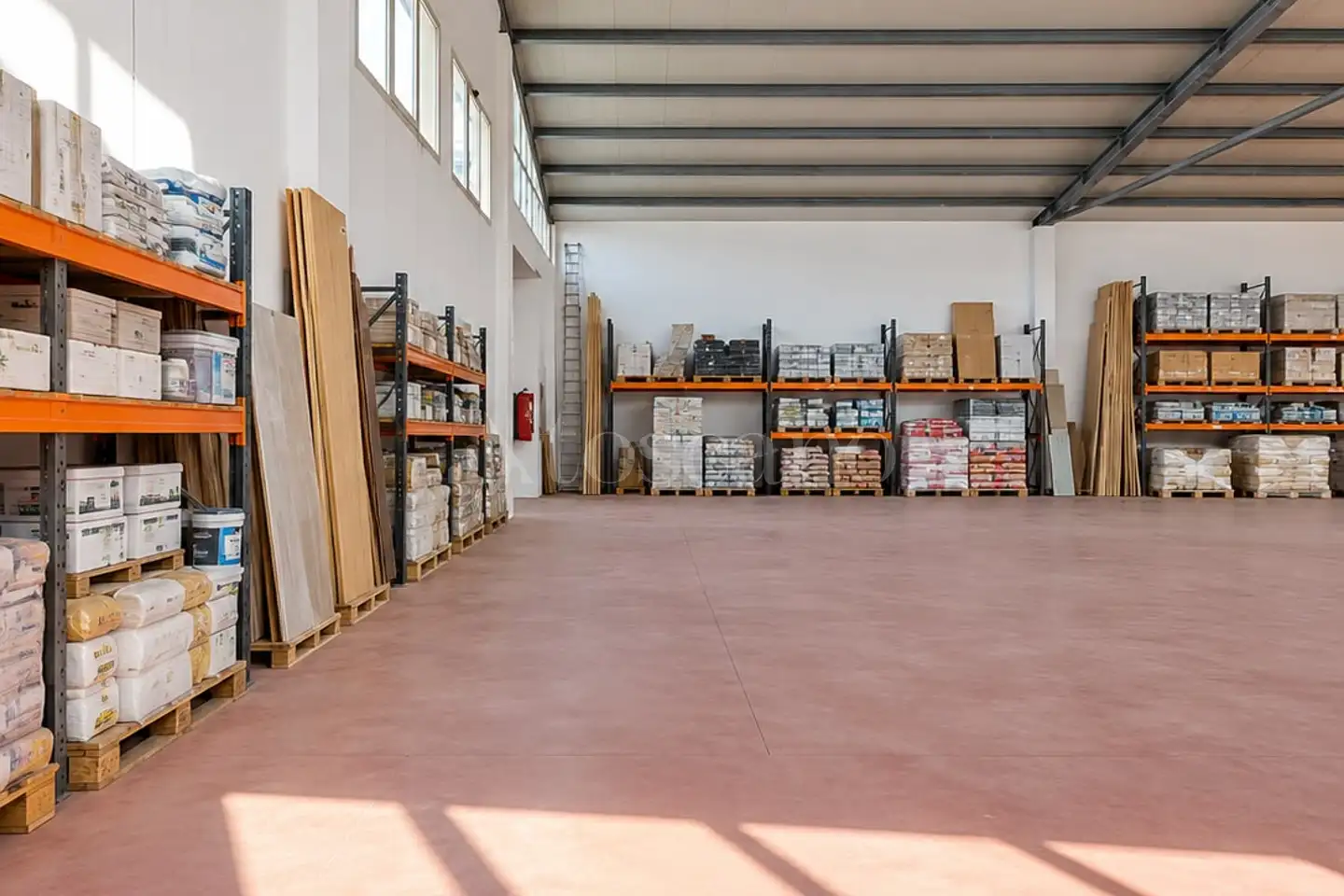 Capannone in vendita di 830 mq a €350.000 (rif. 213/2026)
