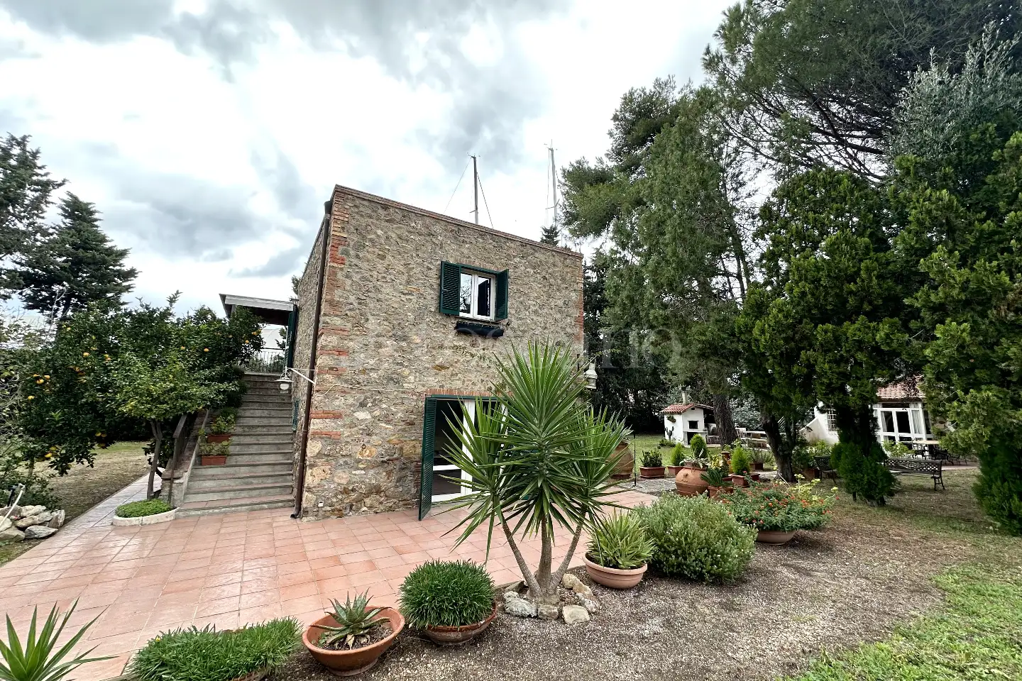 Casale in vendita di 200 mq a €900.000 (rif. 22/2025)