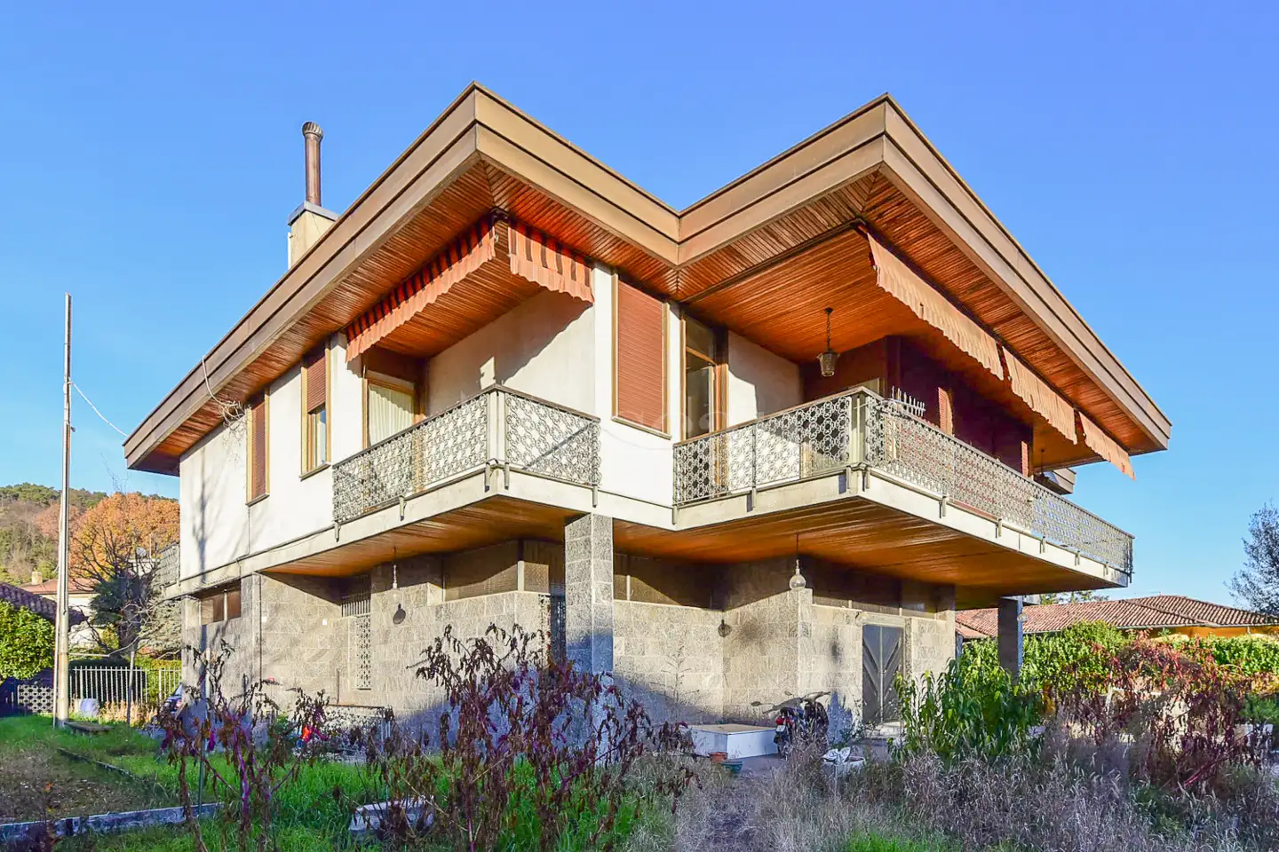 Villa in vendita di 370 mq a €600.000 (rif. 54/2025)