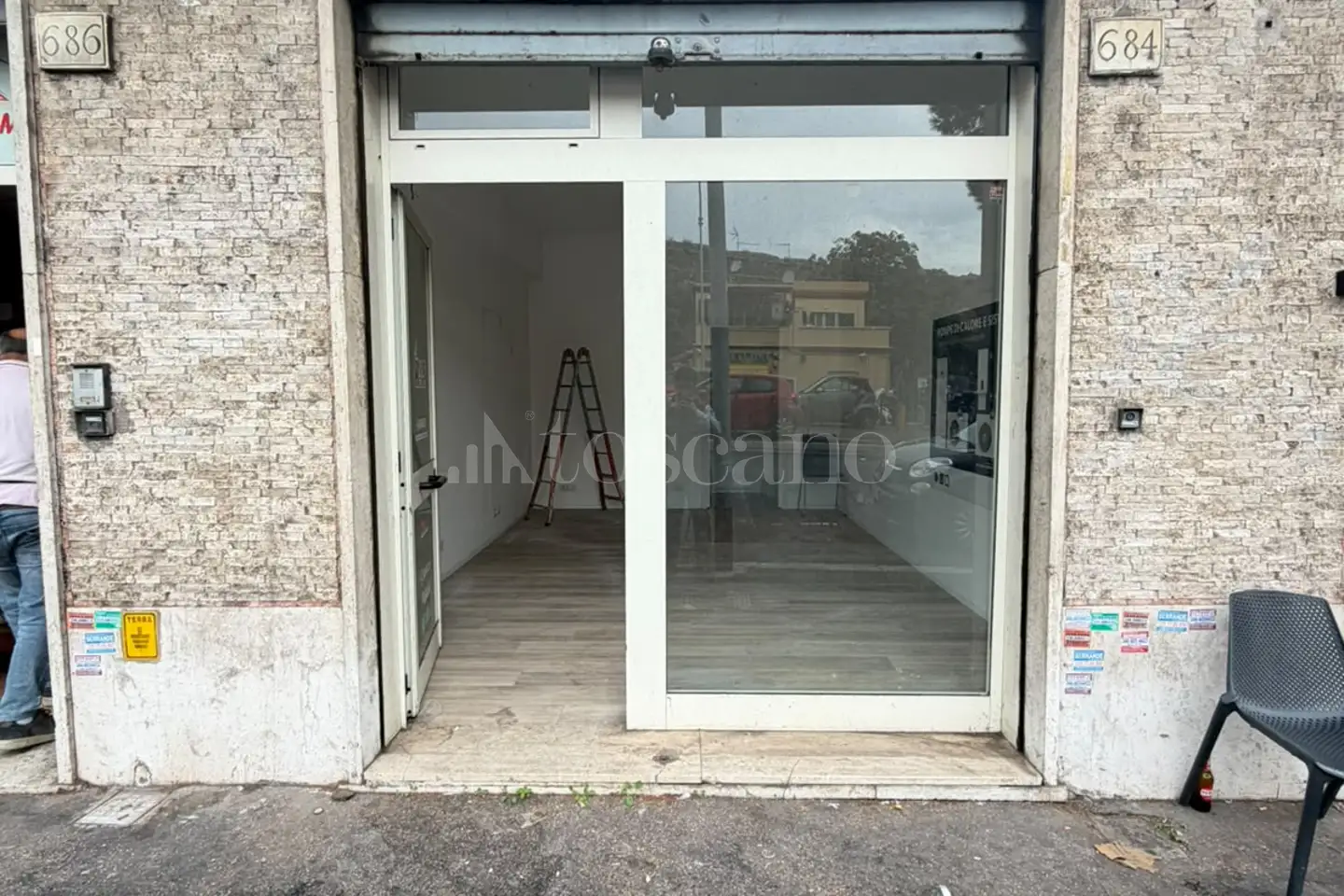 Negozio in affitto di 28 mq a €750 (rif. 41/2026)