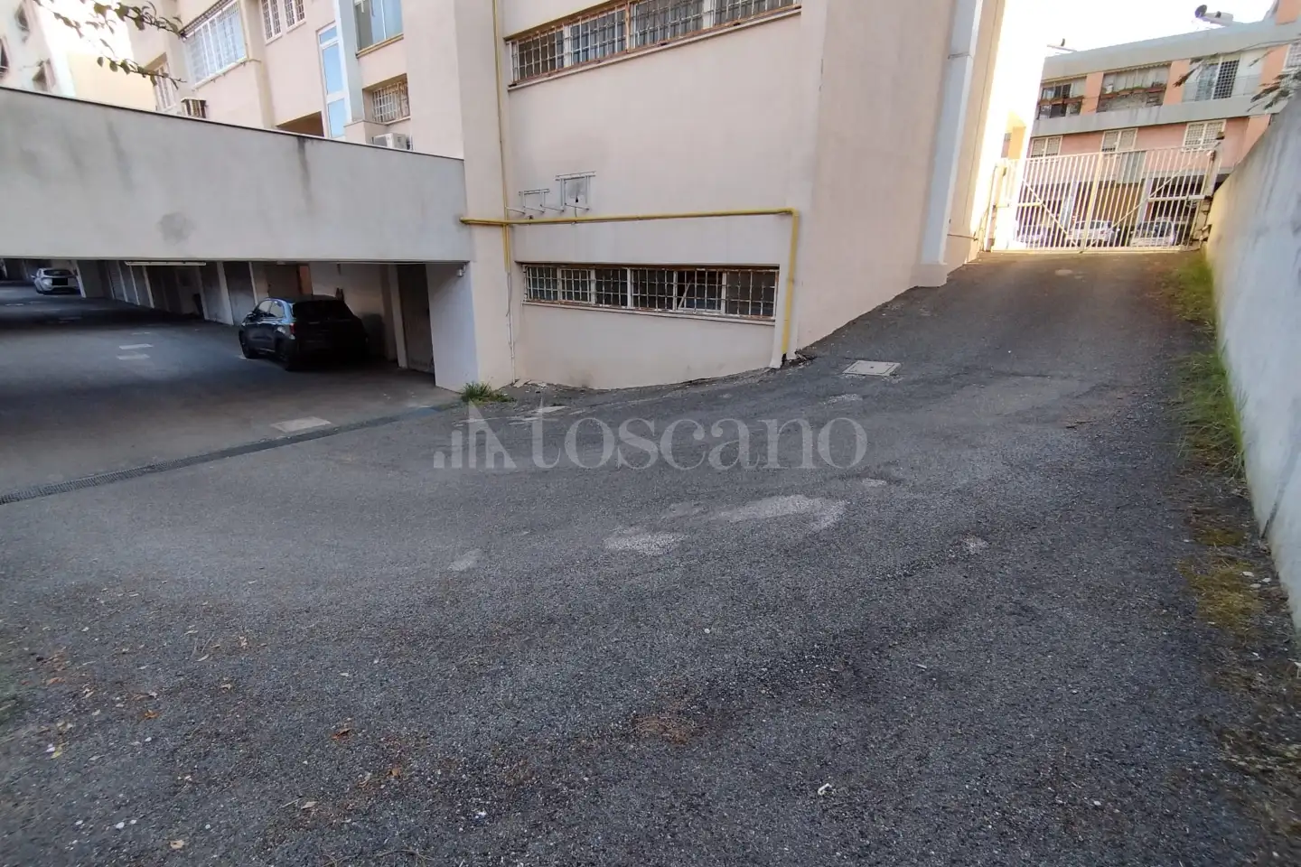 Box in vendita di 11 mq a €14.000 (rif. 1/2025)