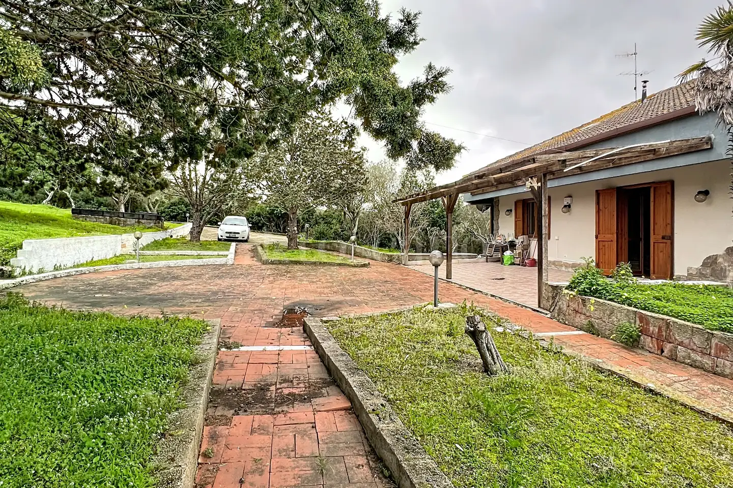 Casa Indipendente in vendita di 300 mq a €350.000 (rif. 24/2026)