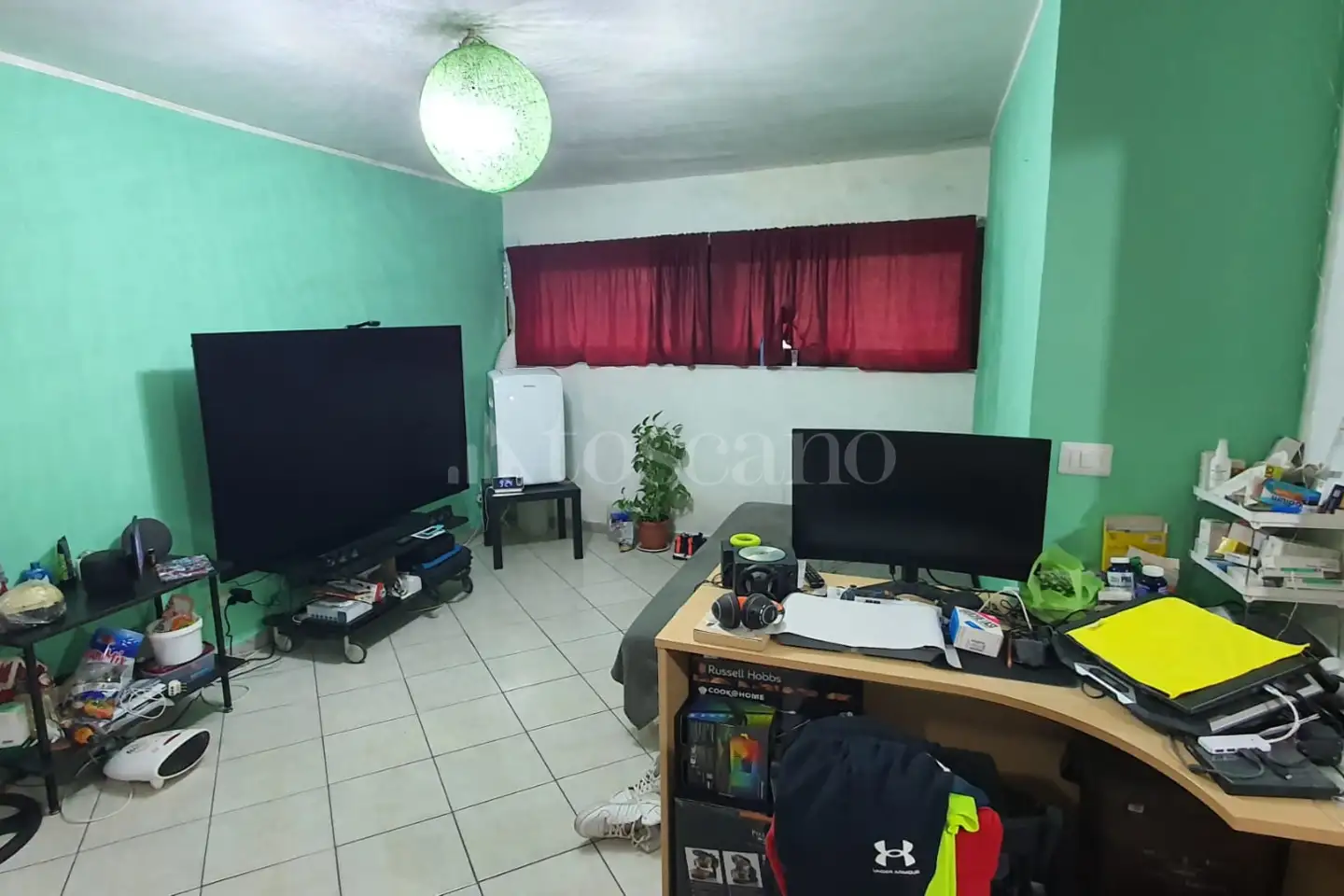 Magazzino in vendita di 241 mq a €165.000 (rif. 10/2025)