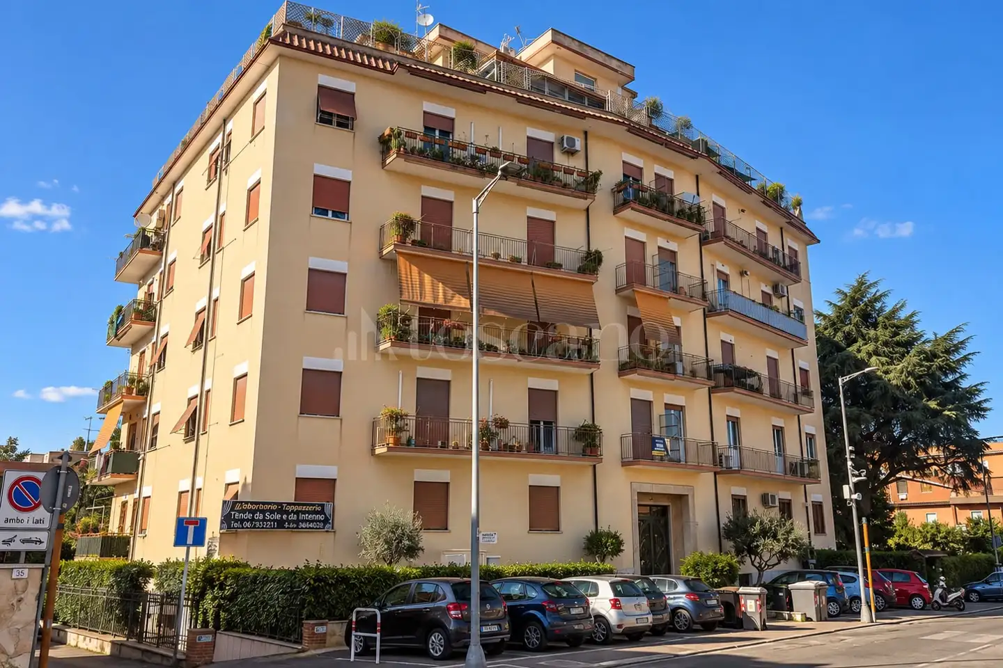 appartamento in vendita a Ciampino in zona Acqua Sotterra