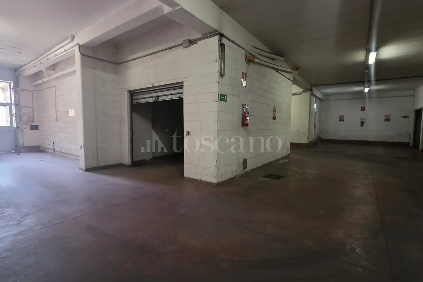 Box in affitto di 21 mq a €250 (rif. 29/2026)