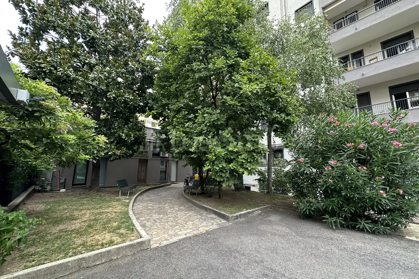 Box in vendita di 12 mq a €50.000 (rif. 43/2026)