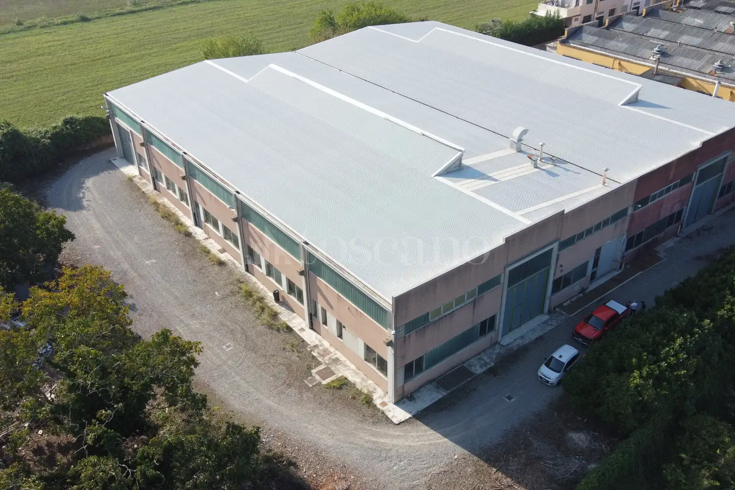Capannone in vendita di 2942 mq a €992,000 (rif. BL6153VE)