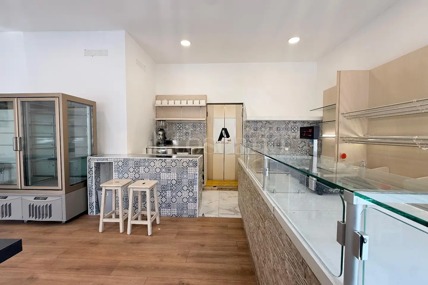 Negozio in vendita di 100 mq a €270.000 (rif. 27/2025)