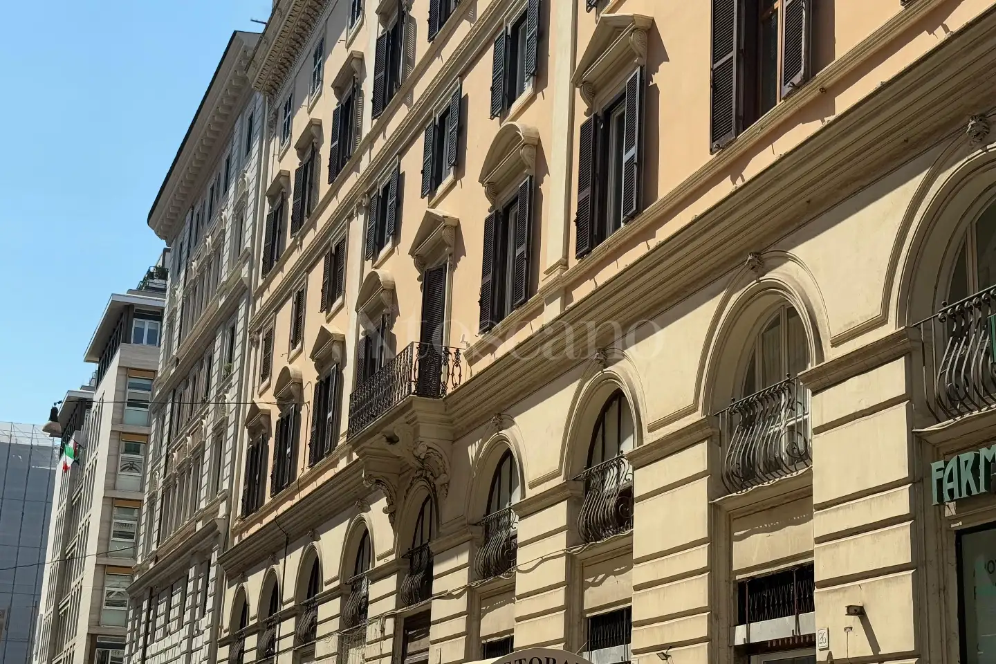 Casa in vendita di 180 mq a €1.850.000 (rif. 35/2025)