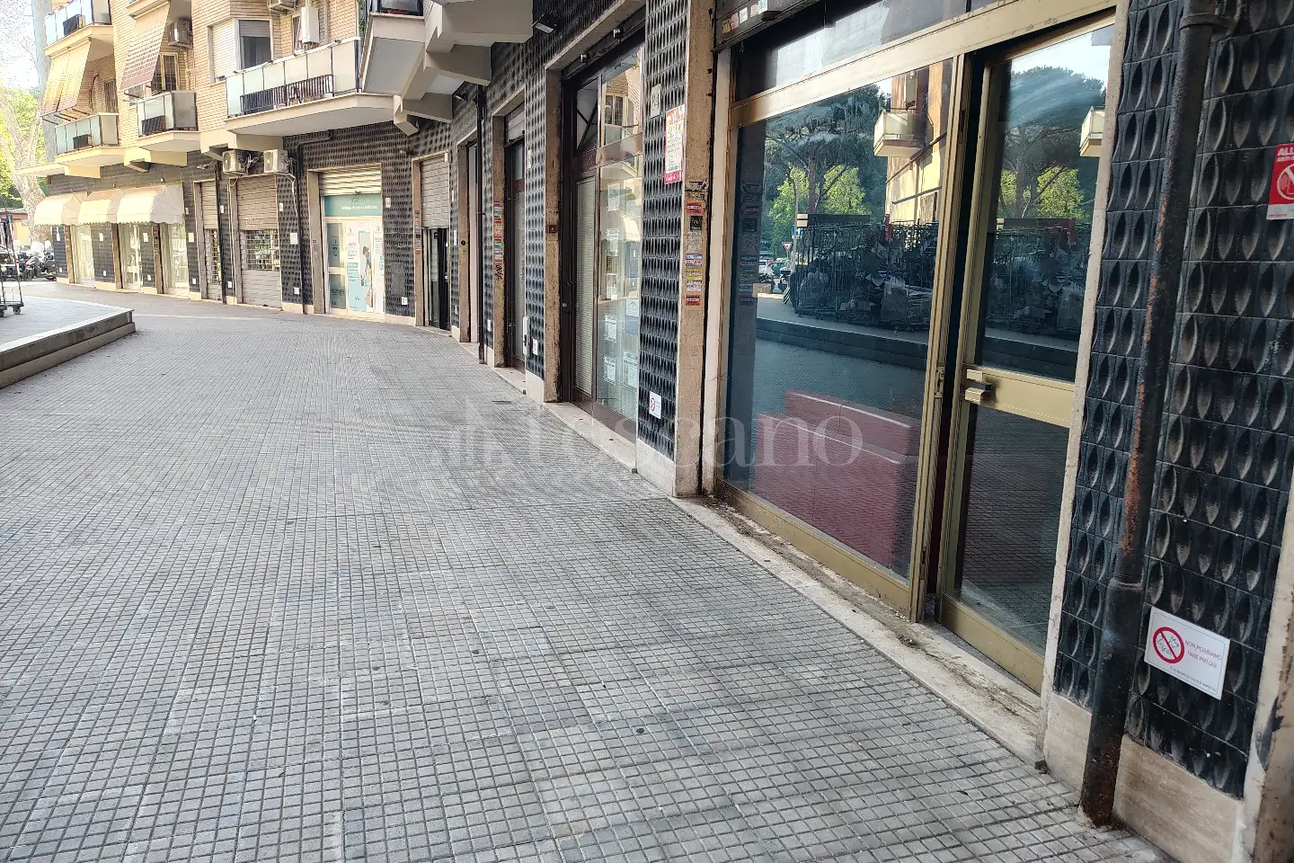 Negozio in affitto di 40 mq a €800 (rif. 20/2026)