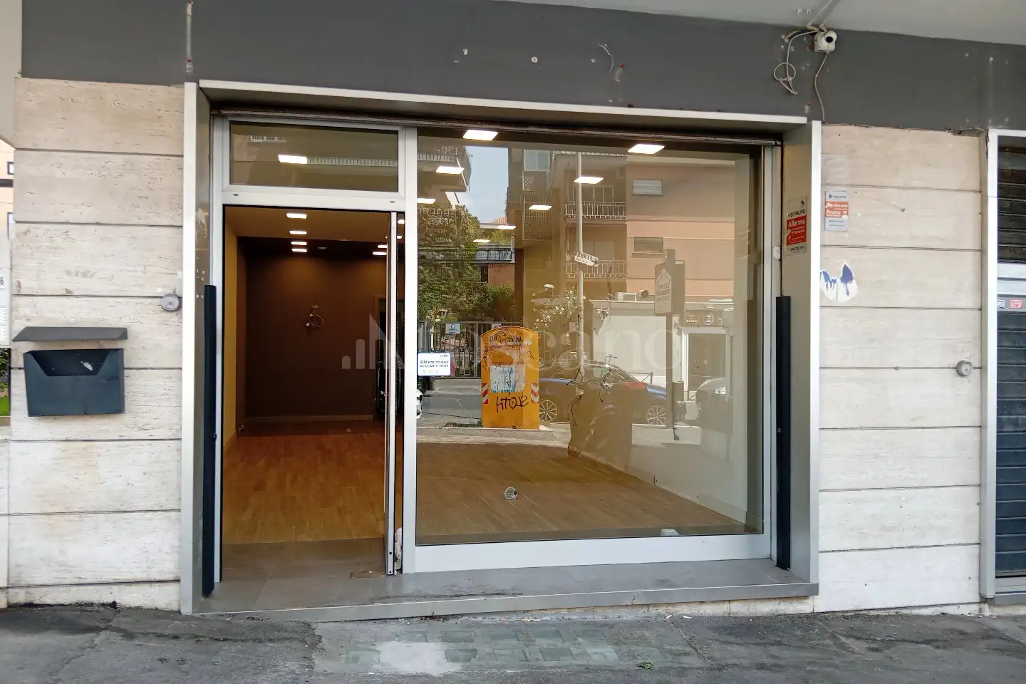 Negozio in affitto di 60 mq a €3.300 (rif. 5/2026)