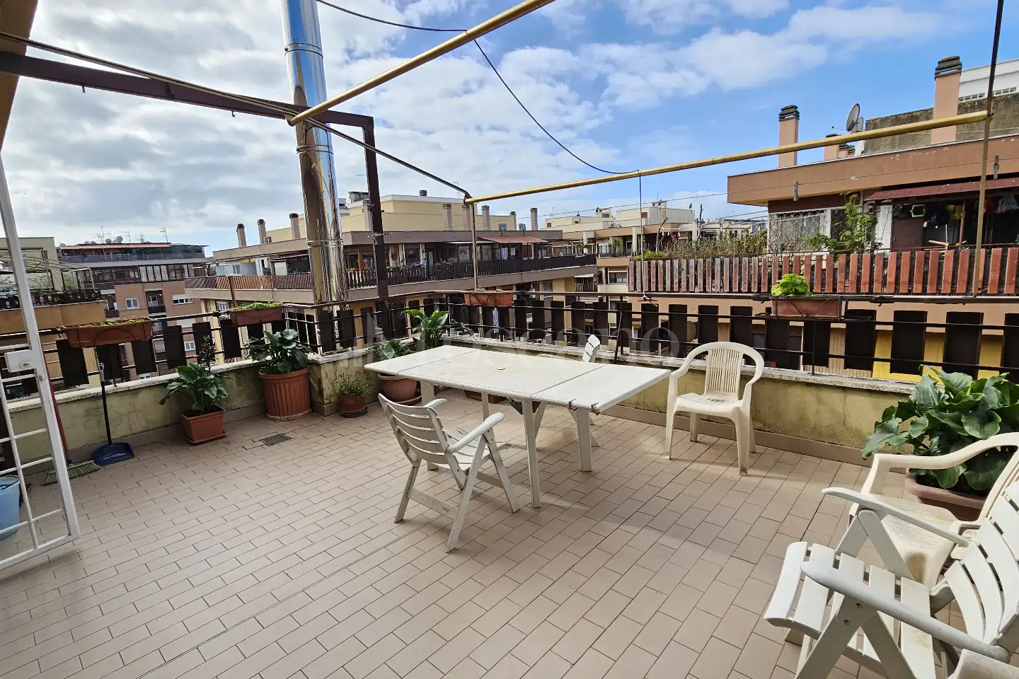 Attico in vendita di 85 mq a €249.000 (rif. 14/2026)