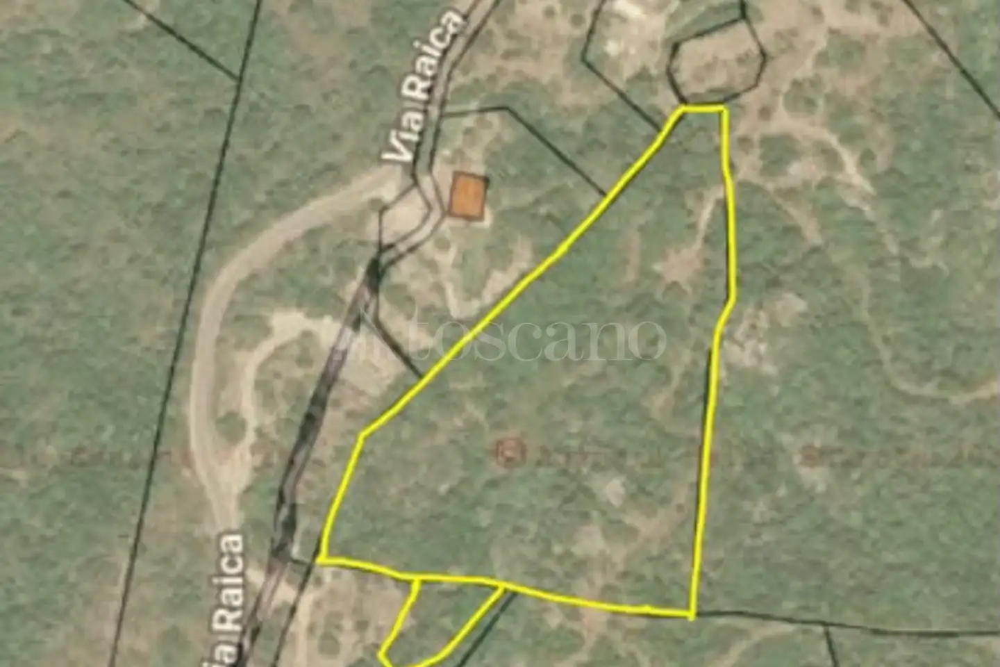 Agricolo in vendita di 13.000 mq a €95.000 (rif. 56/2026)