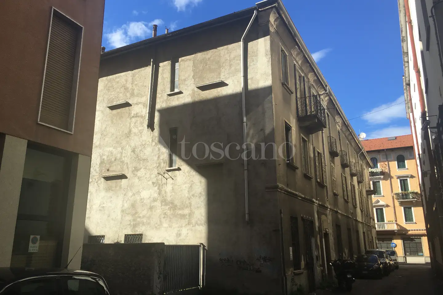 Palazzo in vendita di 1.470 mq trattativa riservata (rif. 123/2026)