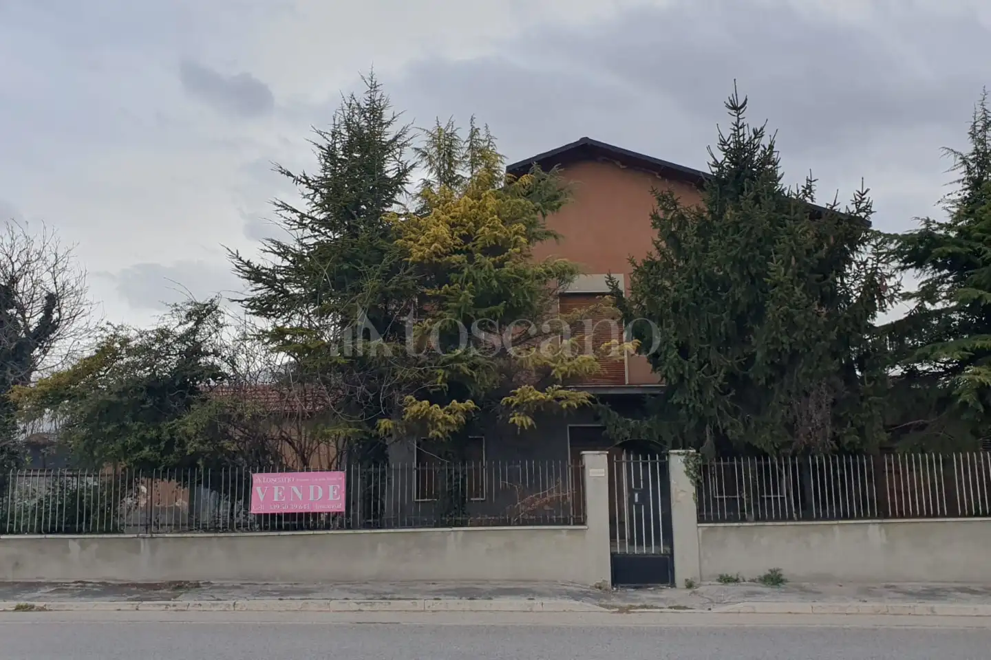 Casa Indipendente in vendita di 460 mq a €220.000 (rif. 31/2024)
