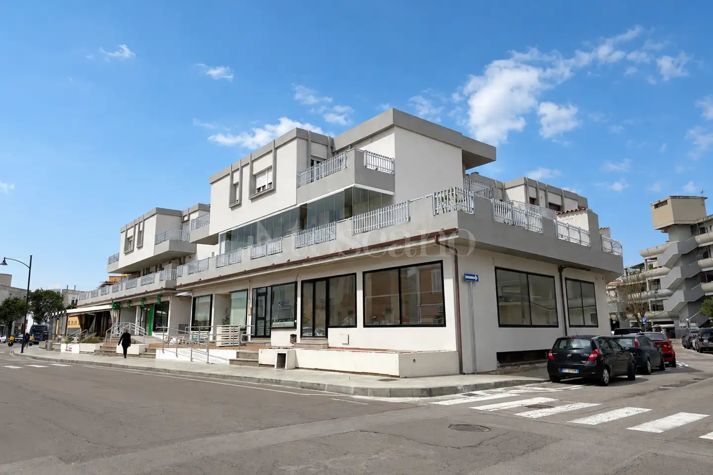 Negozio in vendita di 200 mq a €305.000 (rif. 25/2026)