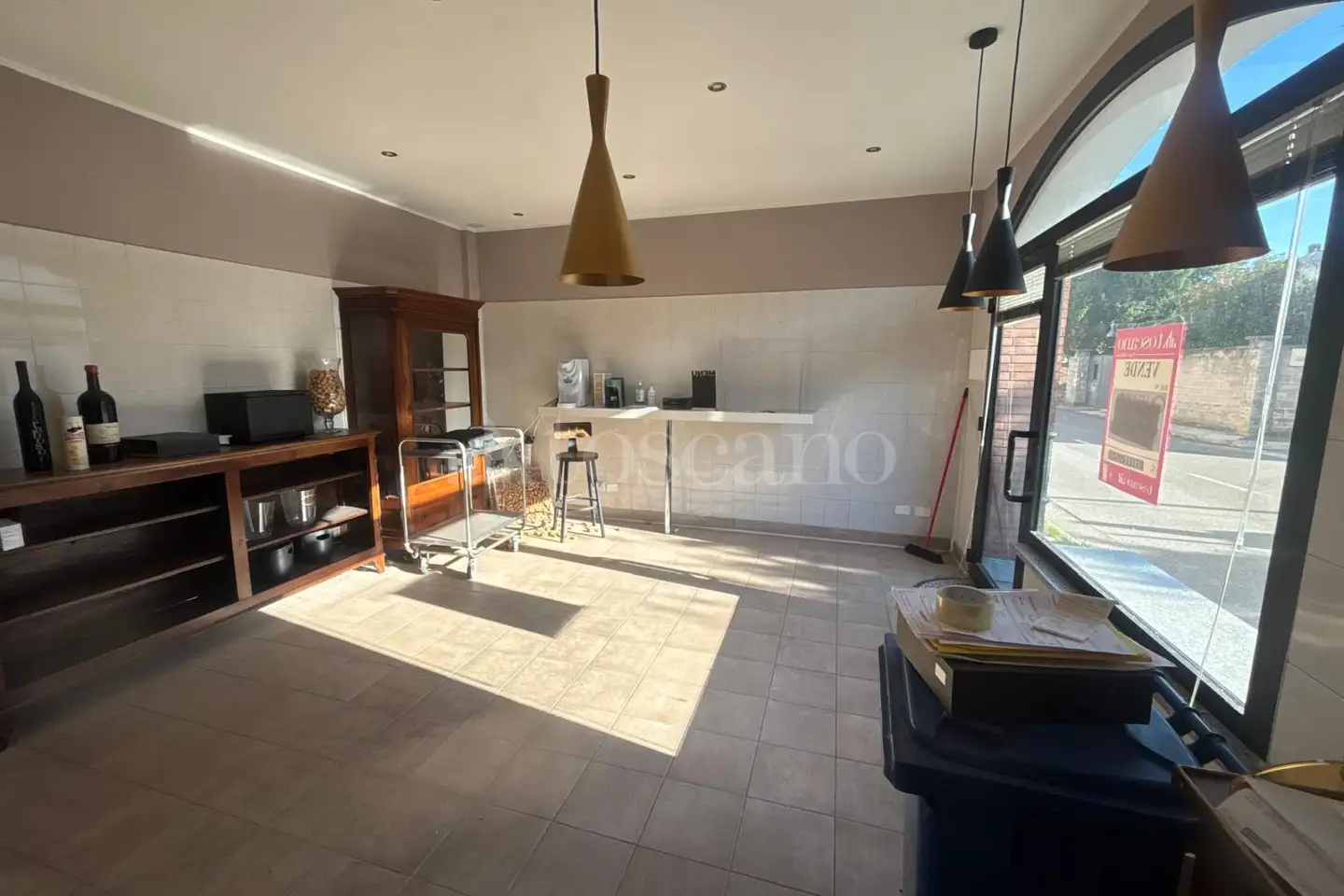 Negozio in vendita di 90 mq a €78.000 (rif. 11/2025)