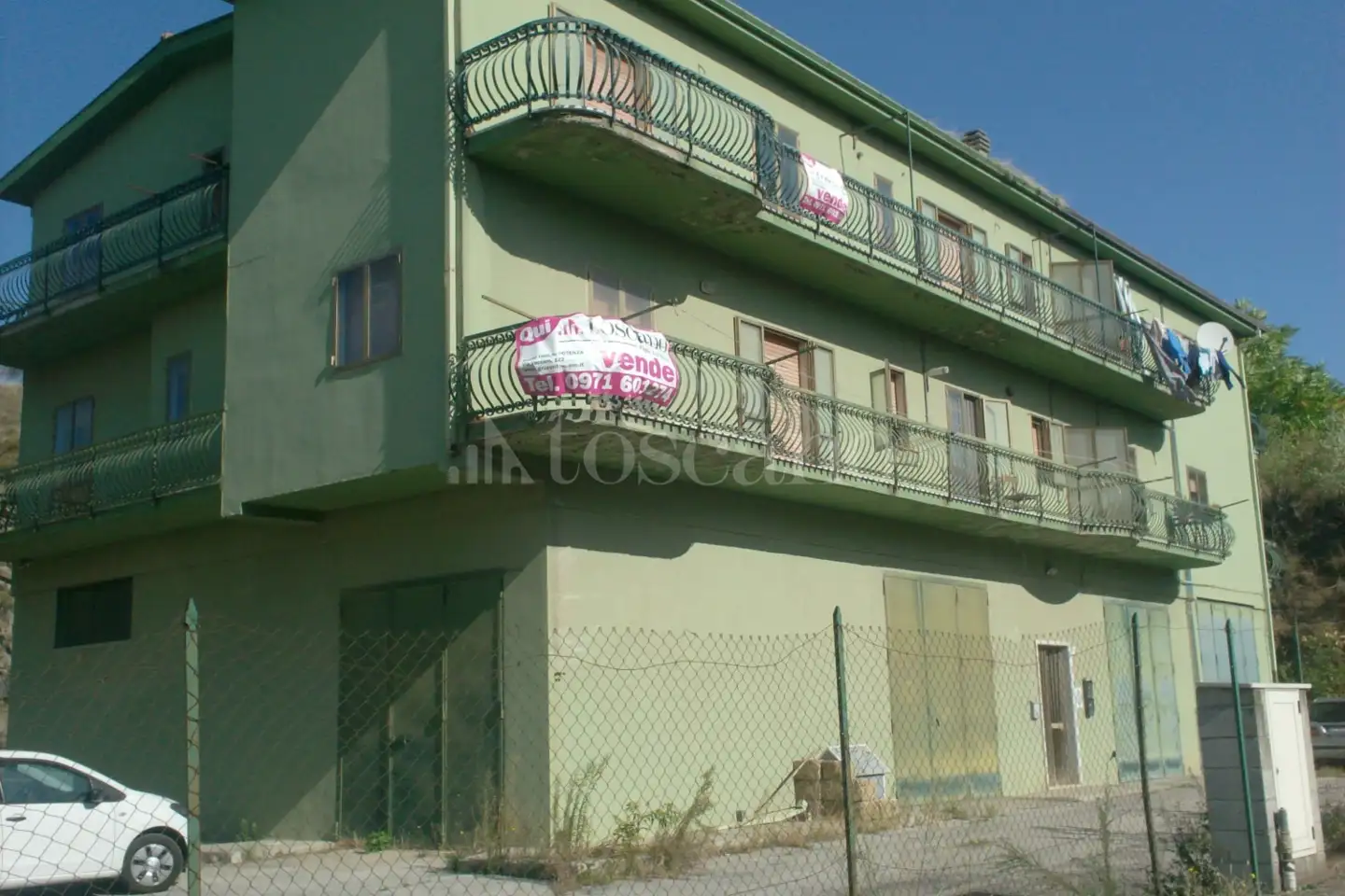 Palazzo in vendita di 750 mq a €450.000 (rif. 32/2019)
