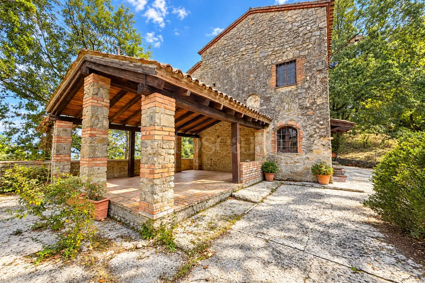 Rustico in vendita di 80 mq a €230.000 (rif. 169/2026)