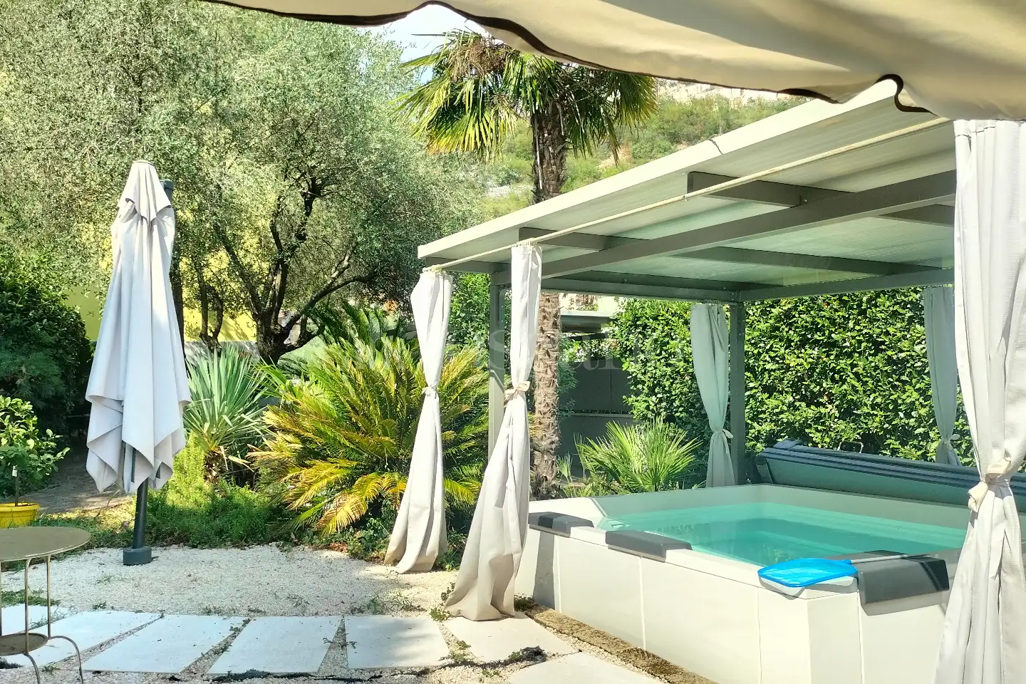 Casa Indipendente in vendita di 200 mq a €570.000 (rif. 32/2026)