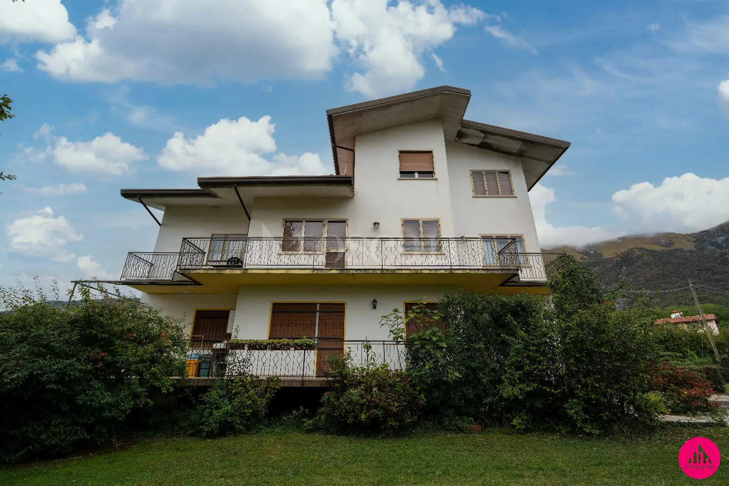 Villa Bifamiliare in vendita di 200 mq a €179.000 (rif. 186/2026)
