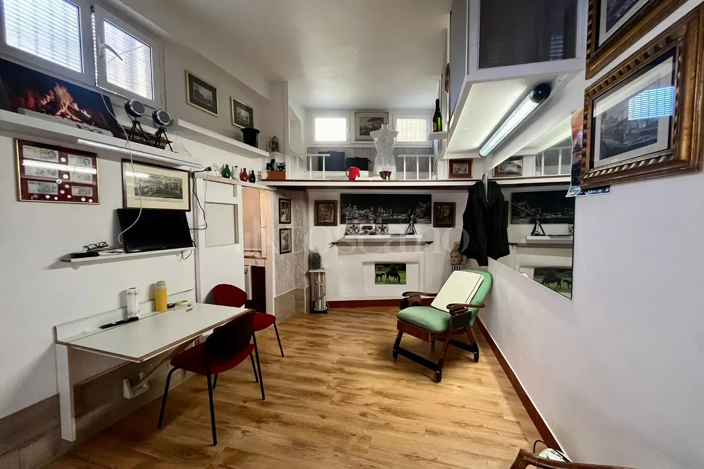 Box in vendita di 20 mq a €80.000 (rif. 11/2026)