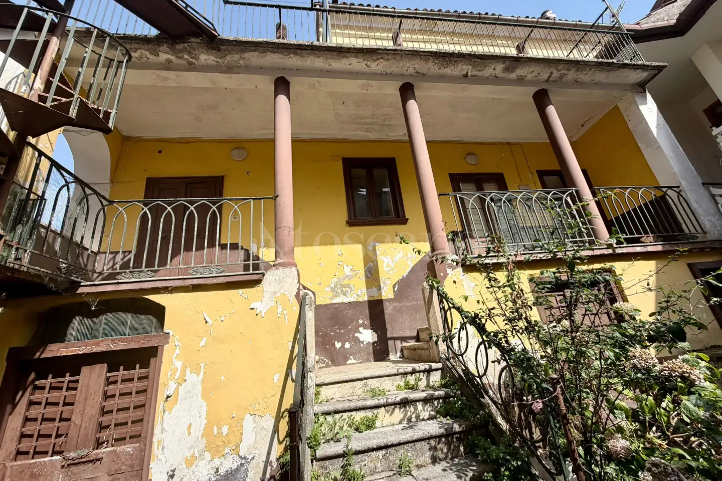 Casa Indipendente in vendita di 246 mq a €70.000 (rif. 152/2026)