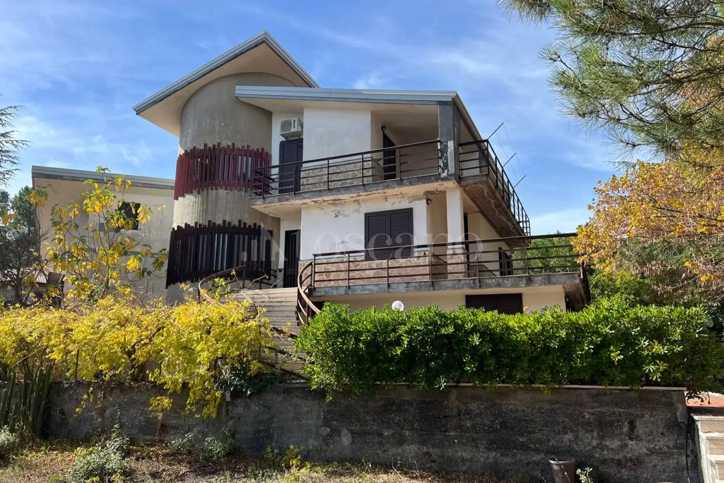 Villa in vendita di 396 mq a €445.000 (rif. 168/2025)