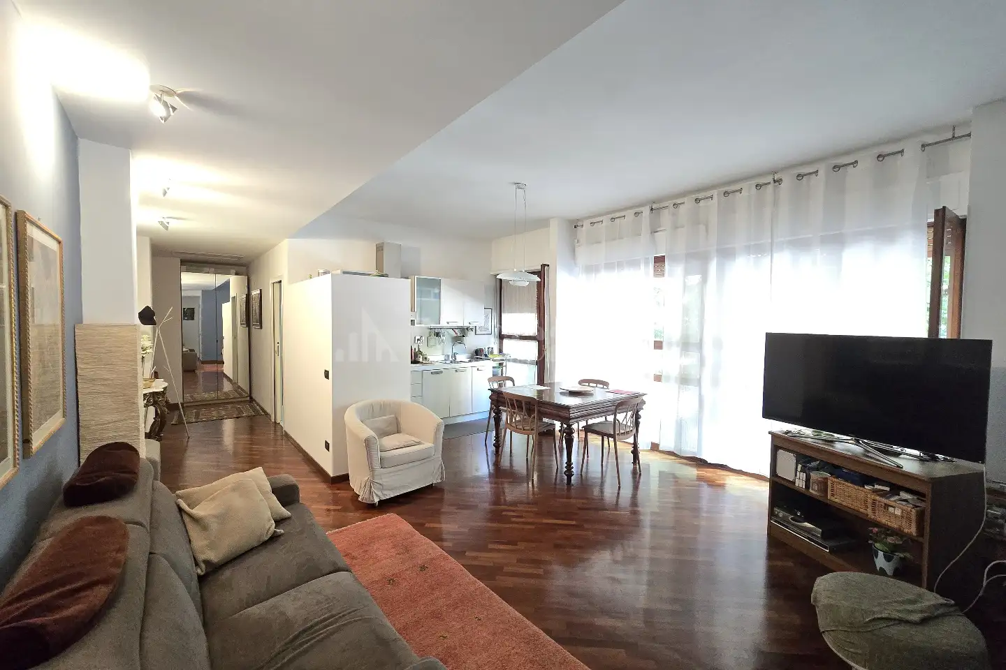 Casa in affitto di 100 mq a €1.900 (rif. 22/2026)