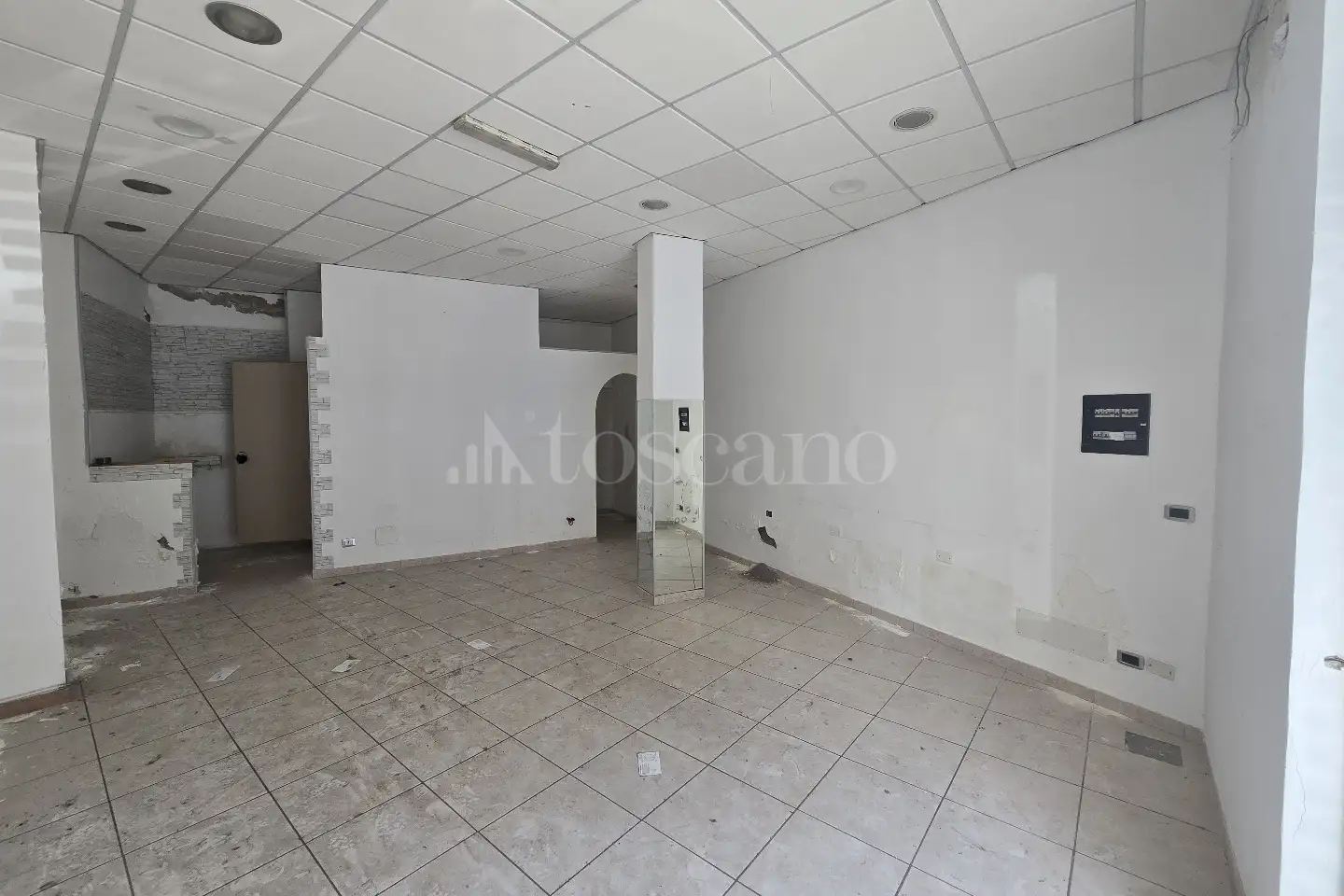 Negozio in vendita di 46 mq a €37.000 (rif. 38/2026)