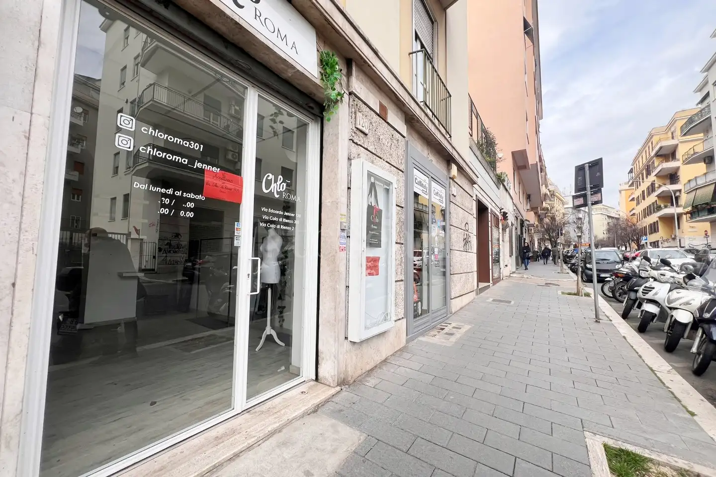 Negozio in vendita di 30 mq a €250.000 (rif. 12/2024)