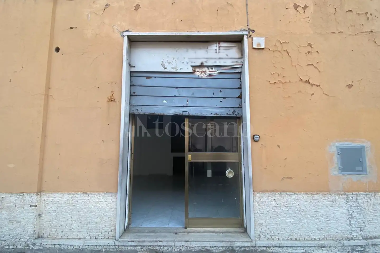 Negozio in vendita di 40 mq a €59.000 (rif. 6/2026)