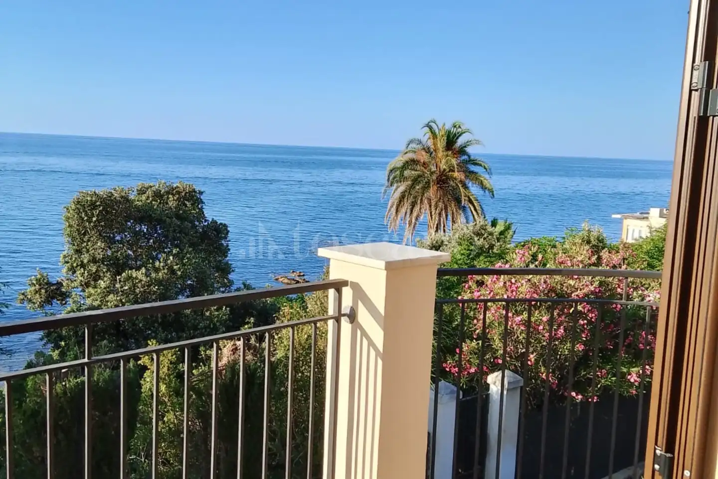 Villa in vendita di 261 mq a €420.000 (rif. 12/2026)