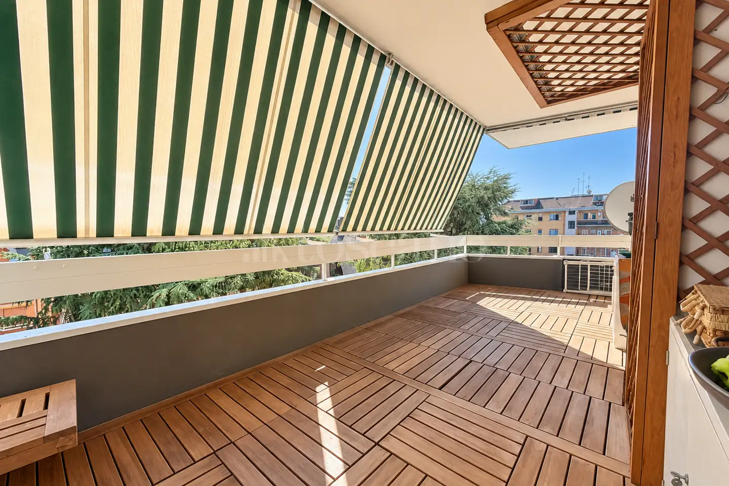 Attico in vendita di 225 mq a €880.000 (rif. 49/2026)